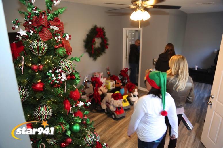 Breaking and Entering Christmas 2018! Breaking and Entering Christmas 2018!