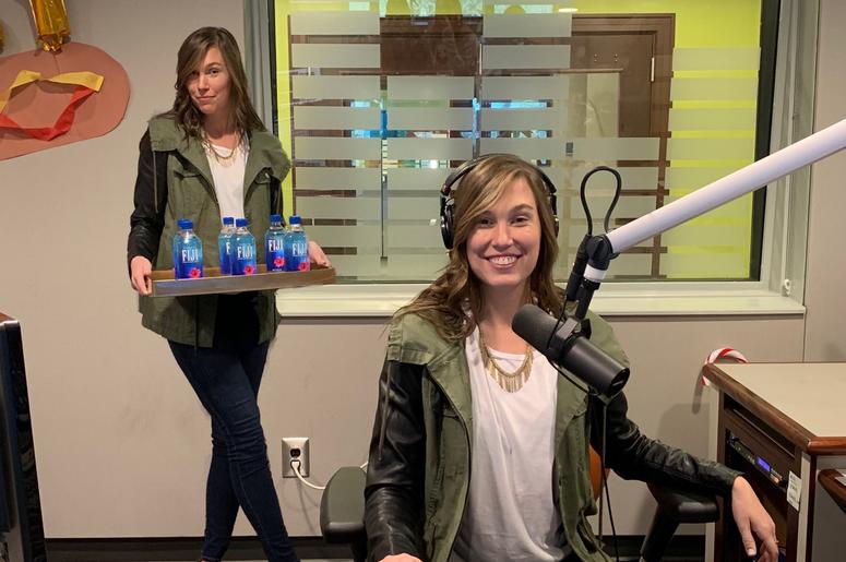 Anyone seeing double? Kelly Cheese x 2