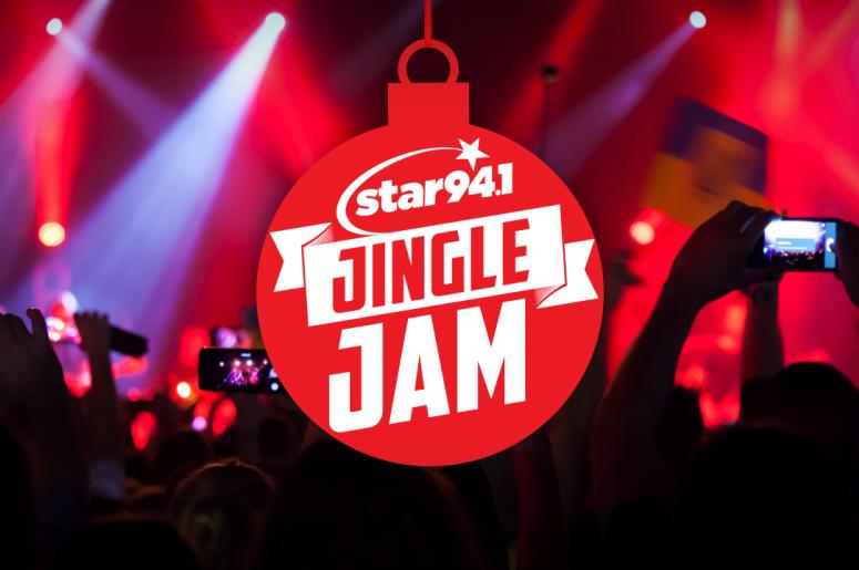 Behind The Scenes at Jingle Jam Behind The Scenes at Jingle Jam