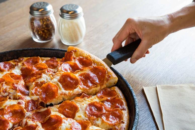 Pan pizza
