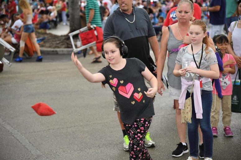 City_of_Sunrise_FL_Florida_Fourth_4th_of_July_102_7_The_Beach