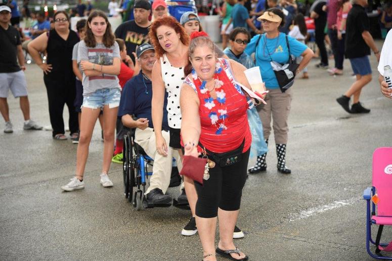City_of_Sunrise_FL_Florida_Fourth_4th_of_July_102_7_The_Beach