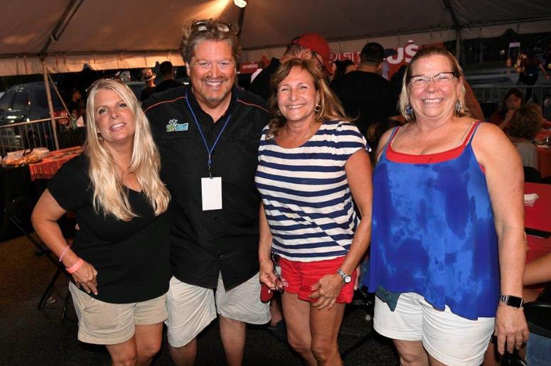 City_of_Sunrise_FL_Florida_Fourth_4th_of_July_102_7_The_Beach
