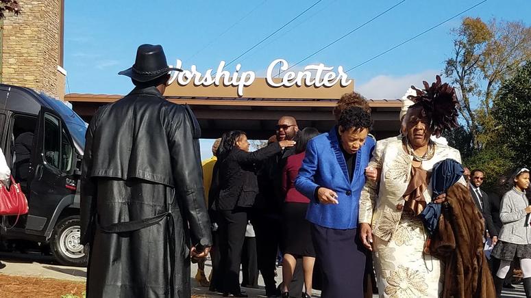 Thousands said a final 'goodbye' to Kim Porter in Columbus, GA Saturday Thousands said a final 'goodbye' to Kim Porter in Columbus, GA Saturday
