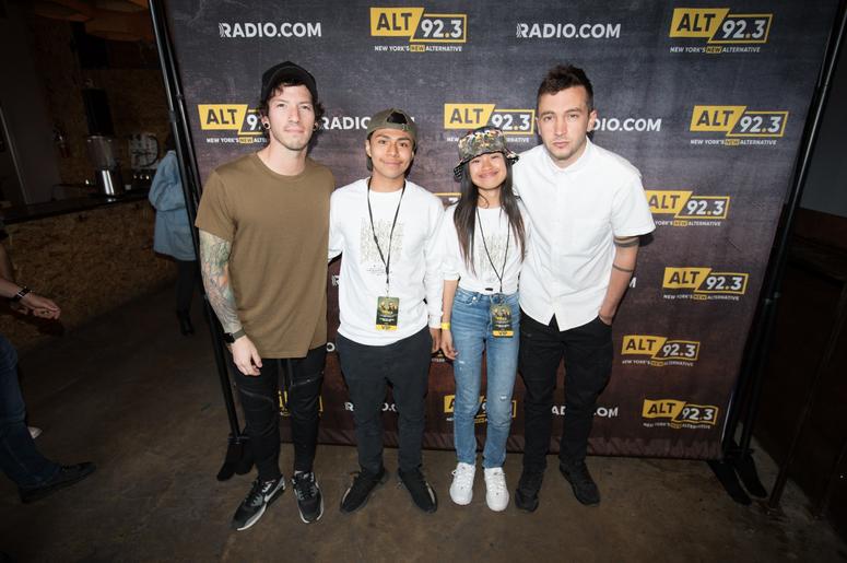 twenty one pilots meets fans during ALT 92.3 & RADIO.COM's Storytellers Performance