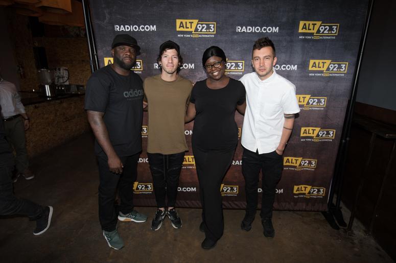 twenty one pilots meets fans during ALT 92.3 & RADIO.COM's Storytellers Performance