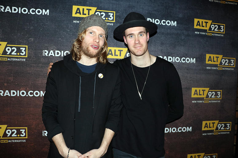 Bob Moses meet fans