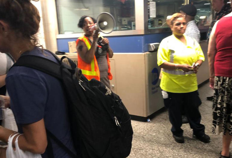 Grand Central - Subway Suspensions