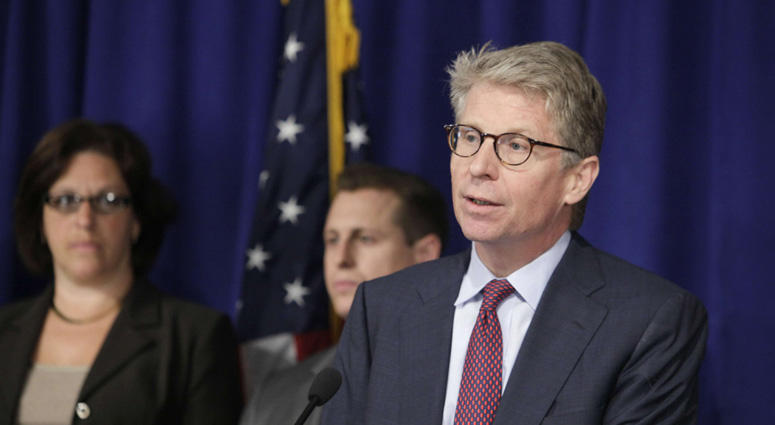 Manhattan DA Cy Vance Manhattan DA Cy Vance