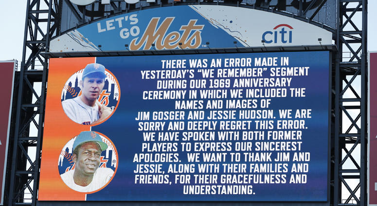 The New York Mets apologize for a gaffe in including the names and photos of Jim Gosger and Jessie Hudson, two members of the 1969 Mets who were memorialized in a Saturday ceremony honoring the World Series-winning team, before a baseball game between the Mets error