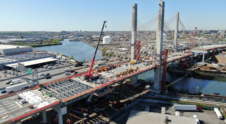 The second span of the new Kosciuszko Bridge under construction Second Span Of New Kosciuszko Bridge
