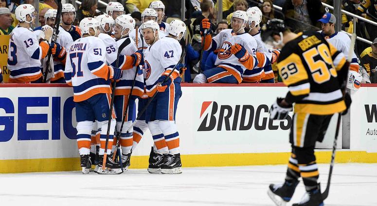Islanders Penguins Game 3 Anders Lee and the New York Islanders celebrate a goal in a Game 3 win over the Pittsburgh Penguins.