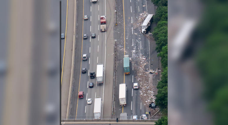 Messy crash on New Jersey Turnpike. New Jersey Turnpike Crash