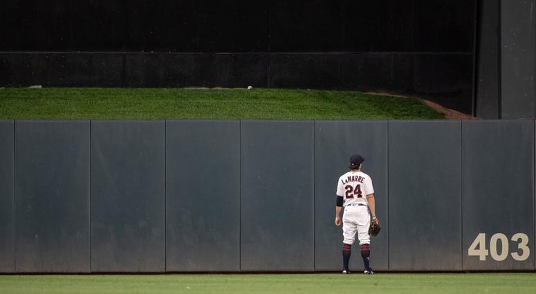 Francisco Lindor's go-ahead homer in eight clears the wall Ryan LaMarre watches Francisco Lindor's go-ahead homer
