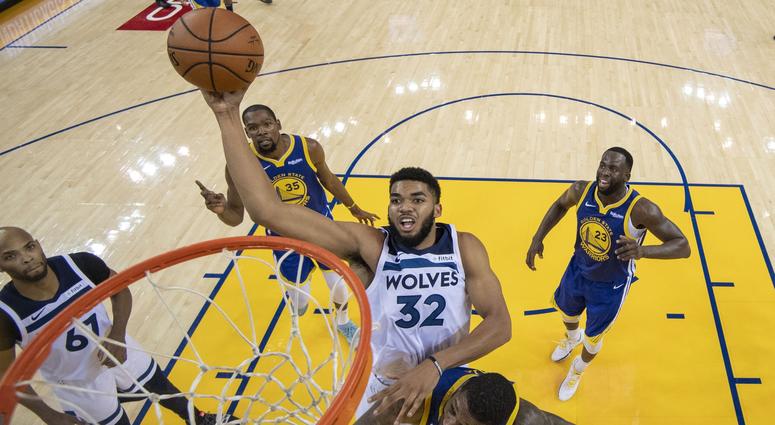 Karl-Anthony Towns scores in the paint KAT down low