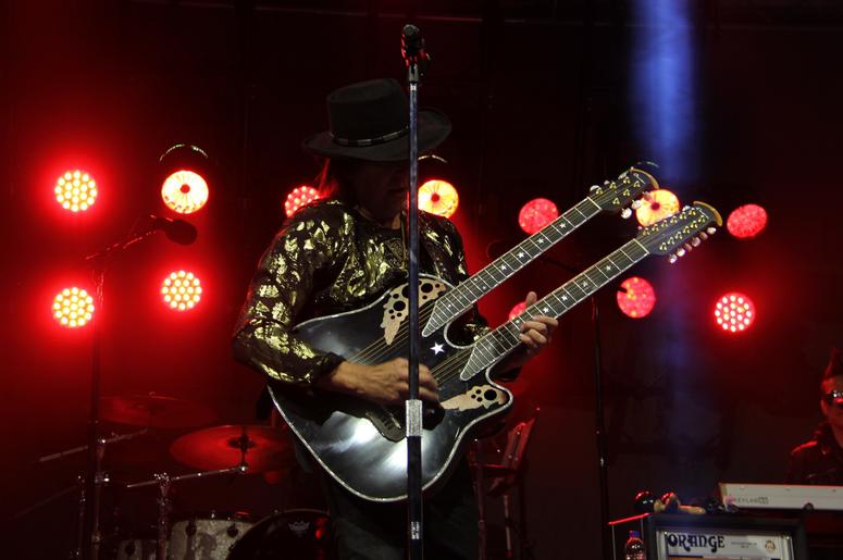 Richie Sambora & Orianthi RSO Perform at The Rock & Roll Hall of Fame & Museum Richie Sambora & Orianthi RSO Perform at The Rock & Roll Hall of Fame & Museum