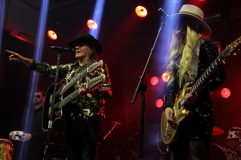Richie Sambora & Orianthi RSO Perform at The Rock & Roll Hall of Fame & Museum Richie Sambora & Orianthi RSO Perform at The Rock & Roll Hall of Fame & Museum