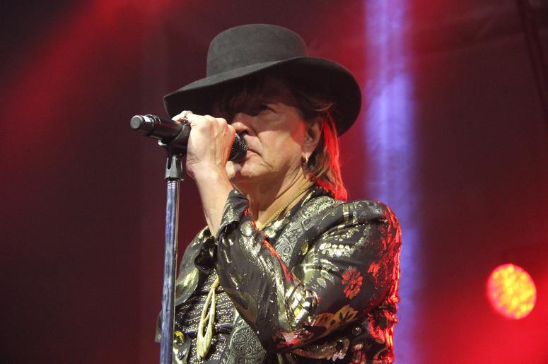 Richie Sambora & Orianthi RSO Perform at The Rock & Roll Hall of Fame & Museum Richie Sambora & Orianthi RSO Perform at The Rock & Roll Hall of Fame & Museum