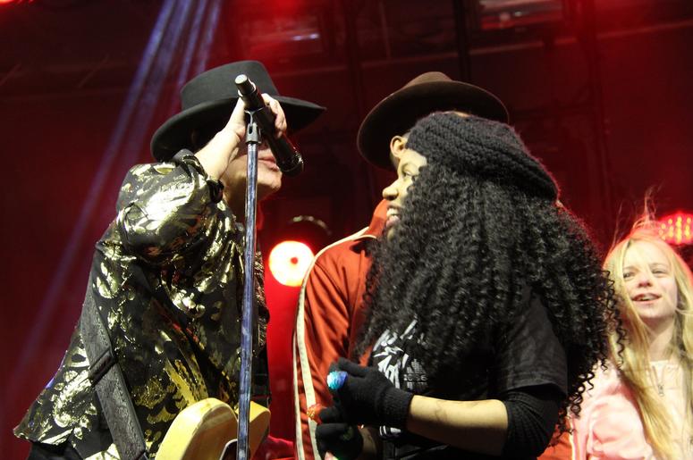 Richie Sambora & Orianthi RSO Perform at The Rock & Roll Hall of Fame & Museum Richie Sambora & Orianthi RSO Perform at The Rock & Roll Hall of Fame & Museum