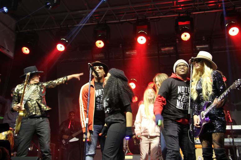 Richie Sambora & Orianthi RSO Perform at The Rock & Roll Hall of Fame & Museum