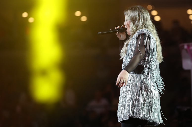kelly clarkson setlist, kelly clarkson concert, kelly clarkson set list, meaning of life tour