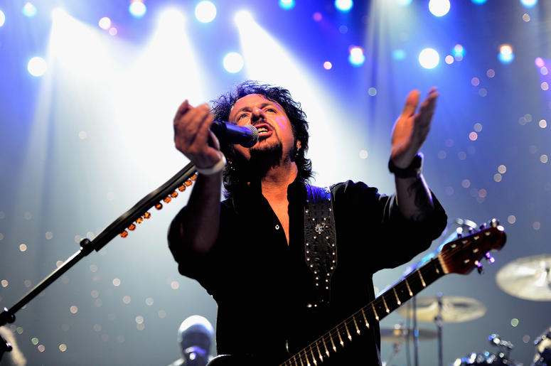 Toto's Steve Lukather covers Weezer Toto's Steve Lukather covers Weezer