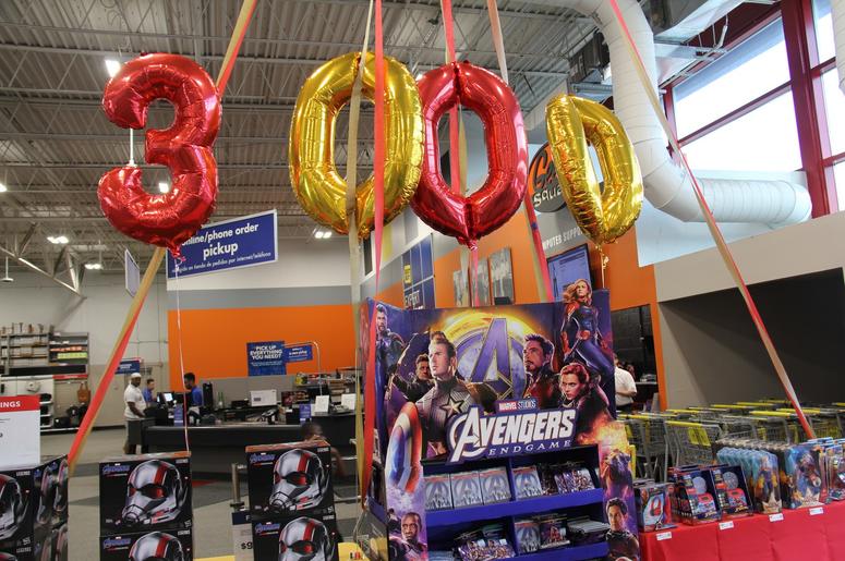 Anthony Russo Avengers: Endgame Signing at Best Buy Cleveland Anthony Russo Avengers: Endgame Signing at Best Buy Cleveland