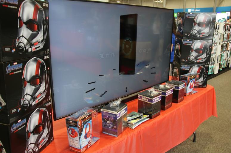 Anthony Russo Avengers: Endgame Signing at Best Buy Cleveland Anthony Russo Avengers: Endgame Signing at Best Buy Cleveland