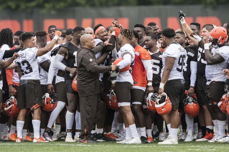 Cleveland Browns head coach Hue Jackson leads the team in cheer after minicamp at the Cleveland Browns training facility. Cleveland Browns head coach Hue Jackson leads the team in cheer after minicamp at the Cleveland Browns training facility.