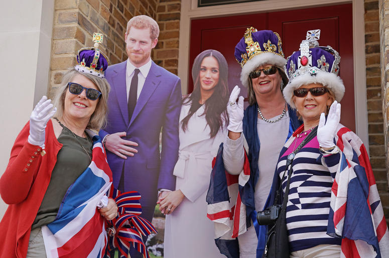 Royal fans Royal fans