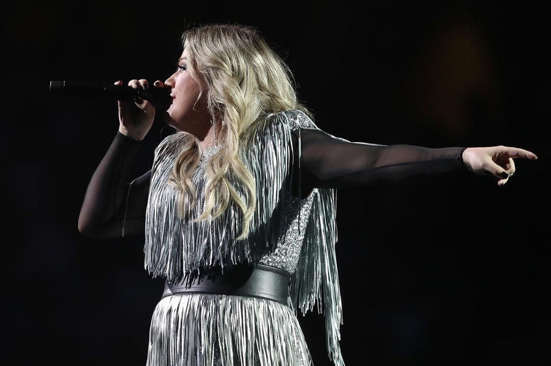 Kelly Clarkson Kelly Clarkson