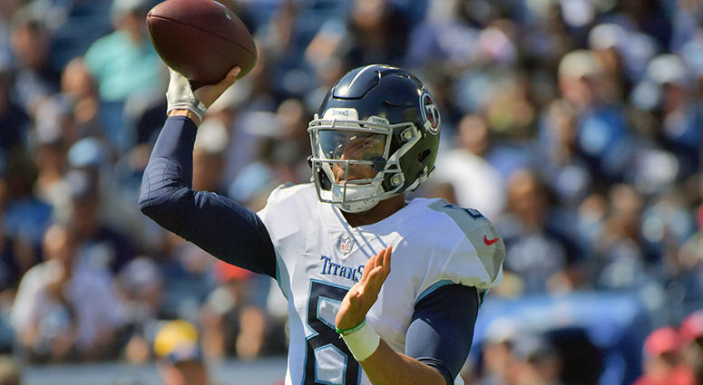 Sep 30, 2018; Nashville, TN, USA; Tennessee Titans quarterback Marcus Mariota (8) passes against the Philadelphia Eagles during the first half at Nissan Stadium. Mandatory Credit: Jim Brown-USA TODAY Sports Sep 30, 2018; Nashville, TN, USA; Tennessee Titans quarterback Marcus Mariota (8) passes against the Philadelphia Eagles during the first half at Nissan Stadium. Mandatory Credit: Jim Brown-USA TODAY Sports