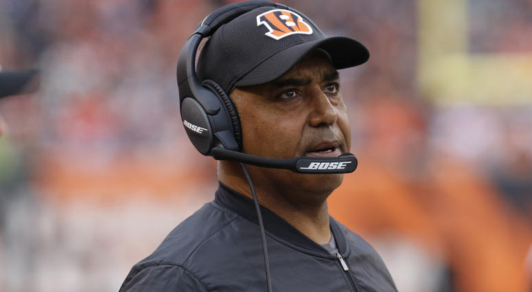 Nov 25, 2018; Cincinnati, OH, USA; Cincinnati Bengals head coach Marvin Lewis watches from the sideline during the second half against the Cleveland Browns at Paul Brown Stadium. Mandatory Credit: David Kohl-USA TODAY Sports Nov 25, 2018; Cincinnati, OH, USA; Cincinnati Bengals head coach Marvin Lewis watches from the sideline during the second half against the Cleveland Browns at Paul Brown Stadium. Mandatory Credit: David Kohl-USA TODAY Sports