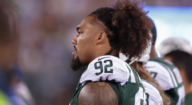 Aug 10, 2018; East Rutherford, NJ, USA; New York Jets defensive tackle Leonard Williams (92) looks on during his game against the Atlanta Falcons at MetLife Stadium. Mandatory Credit: Vincent Carchietta-USA TODAY Sports Aug 10, 2018; East Rutherford, NJ, USA; New York Jets defensive tackle Leonard Williams (92) looks on during his game against the Atlanta Falcons at MetLife Stadium. Mandatory Credit: Vincent Carchietta-USA TODAY Sports
