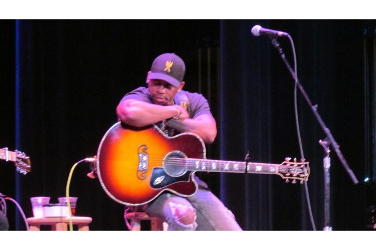 Jimmie Allen Watching Tenille Arts Jimmie Allen