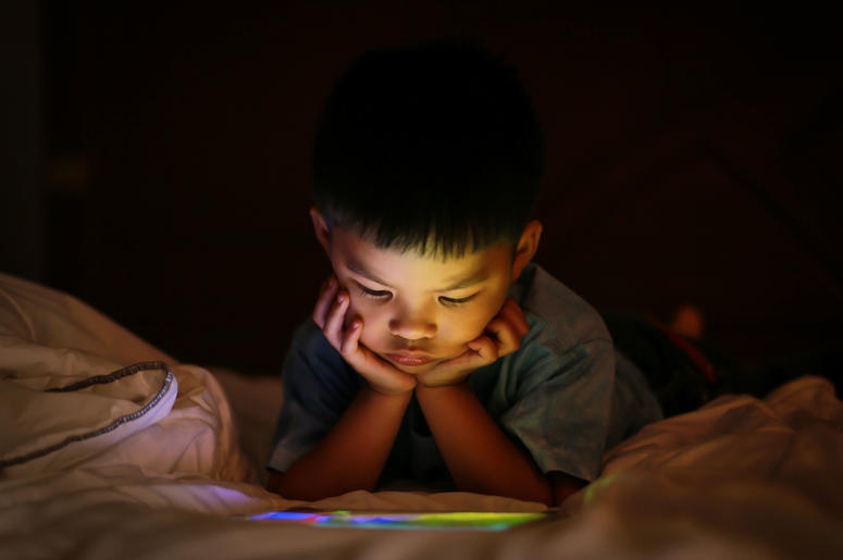 World Health Organization recommeds zero screen time for kids under one. World Health Organization recommeds zero screen time for kids under one.