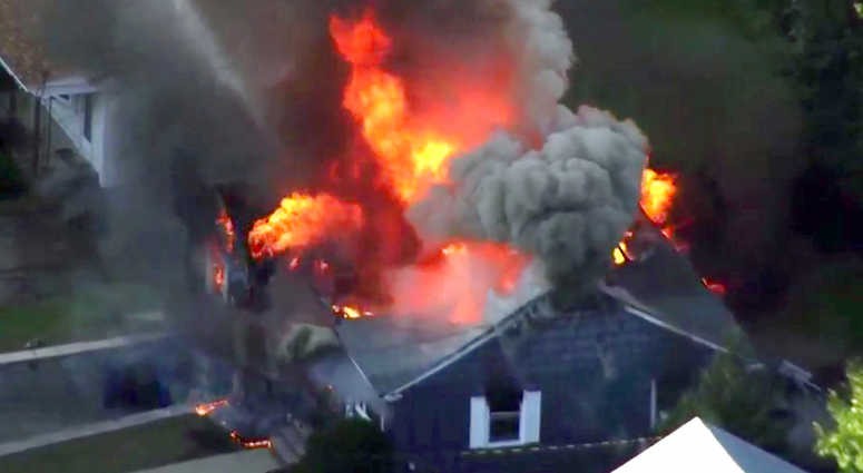 Houses explode in Lawrence, Mass.