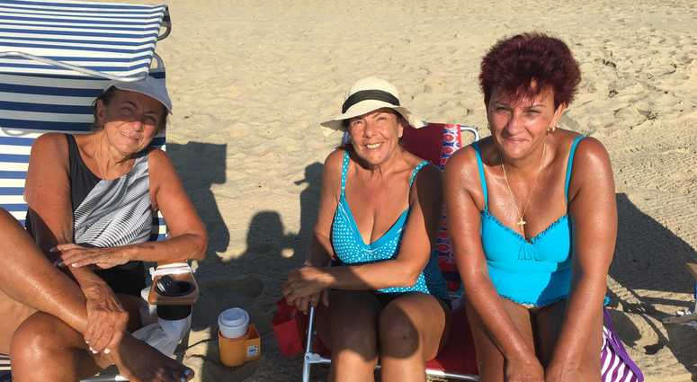 New Jersey residents get some sun on the last weekend of summer. New Jersey residents get some sun on the last weekend of summer