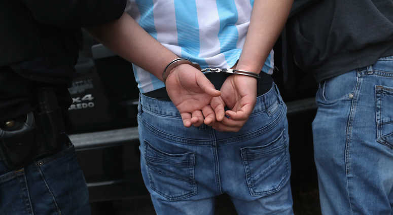 ICE agents ICE agents