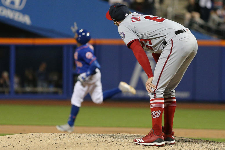 Sean Doolittle reacts to allowing a HR vs. the Mets. Sean Doolittle and Nationals' bullpen can't stop red-hot Mets.