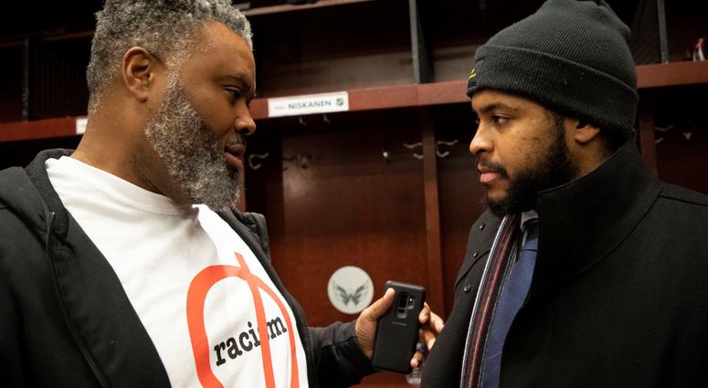 Divyne Apollon II's father meets Devante Smith-Pelly Divyne Apollon II's father meets Devante Smith-Pelly
