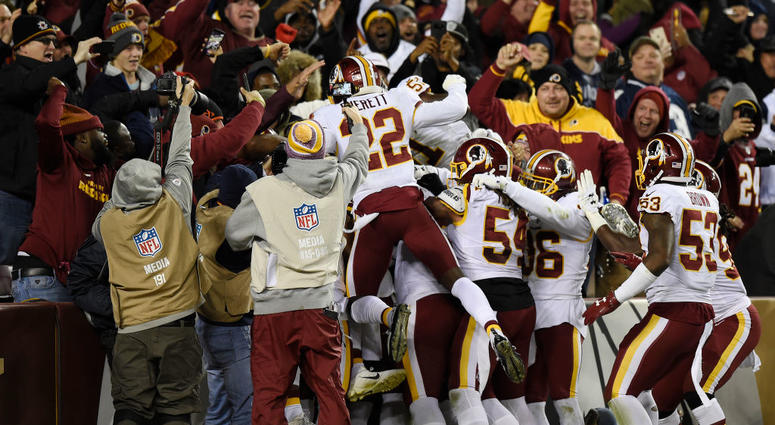 The Redskins celebrate a fumble recovery for a touchdown in the fourth quarter against the Cowboys Preston_Smith_Touchdown