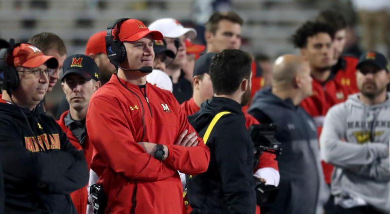 Maryland football coach DJ Durkin on the sideline in a Nov. 2017 game against Penn State DJ_Durkin