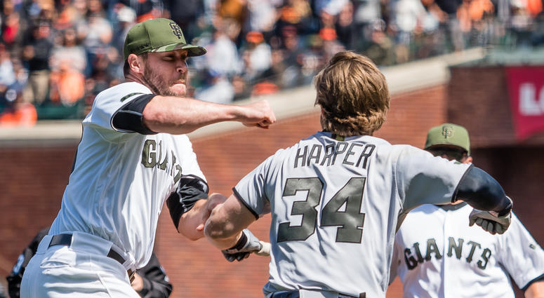 Bryce Harper punches Hunter Strickland bryce_harper_nats