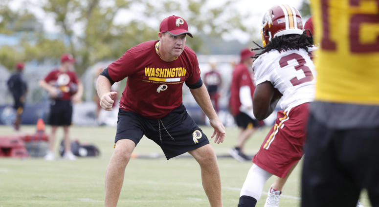 Redskins coach Jay Gruden conducts drills in Richmond Jay_Gruden_Redskins_Training_Camp