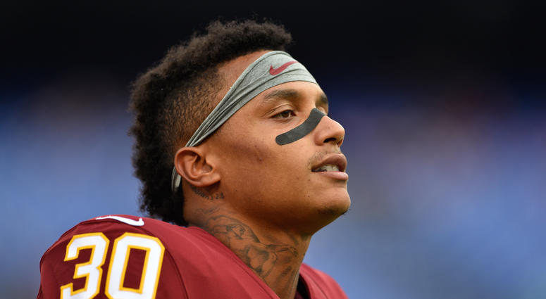 Su'a Cravens as a member of the Redskins in Aug. 2017 Su'a_Cravens_Redskins