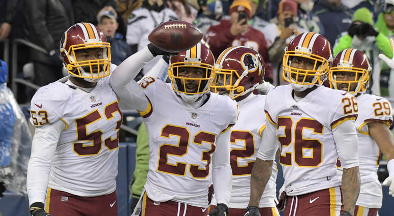 DeAngelo Hall and Redskins teammates in 2017 DeAngelo_Hall