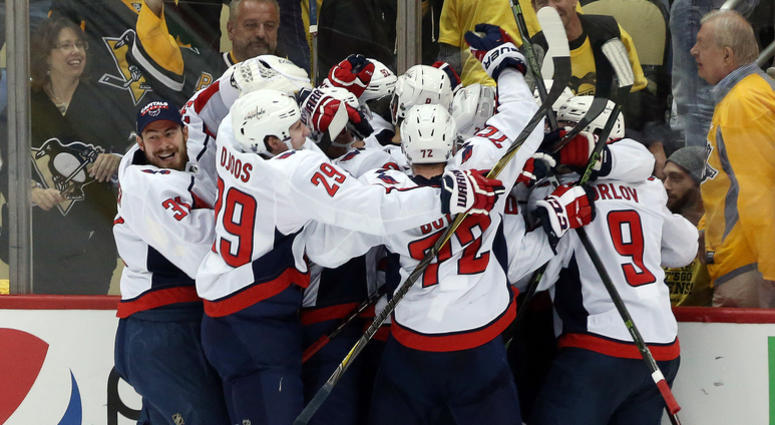Washington Capitals celebrate caps_capitals_celebrate