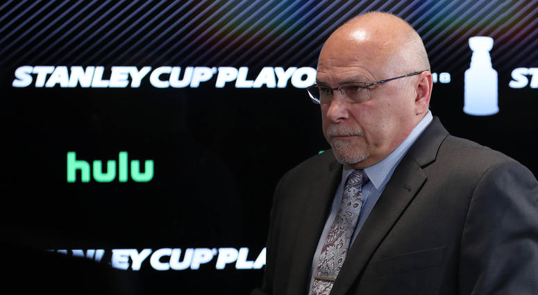 Caps coach Barry Trotz takes the podium in the Stanley Cup Playoffs Barry_Trotz_Stanley_Cup