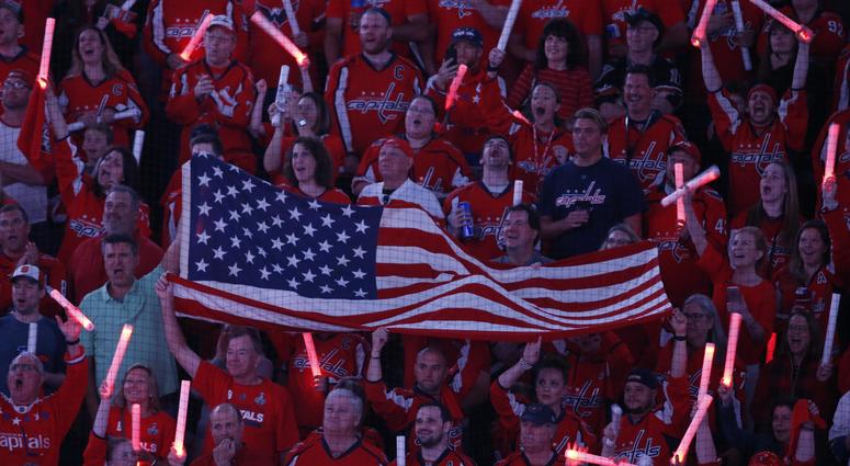 Washington Capitals fans celebrate caps_fans